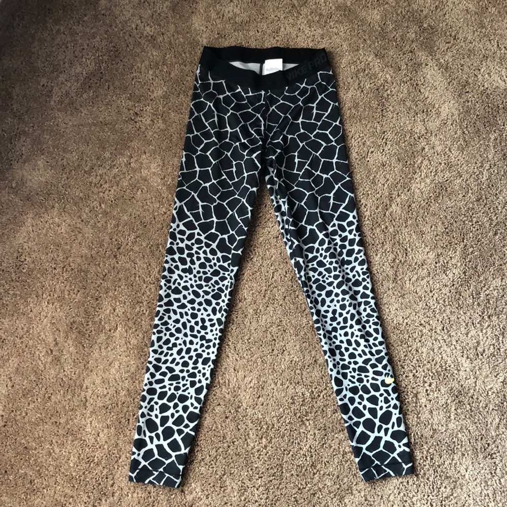 Nike Dri Fit Giraffe Print Leggings
